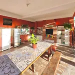 Vibe House Hostel
