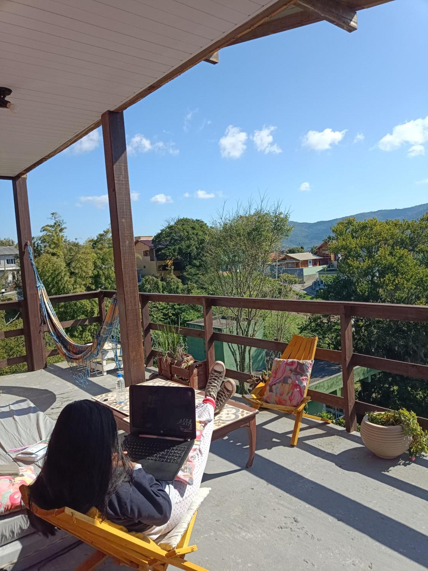 Vibe House *